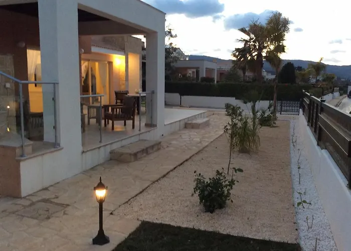 Dream House Latchi Villa